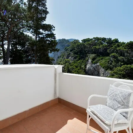 Perla Marina Vila Capri
